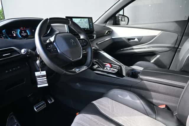 Peugeot 3008 (2021) thumbnail 6