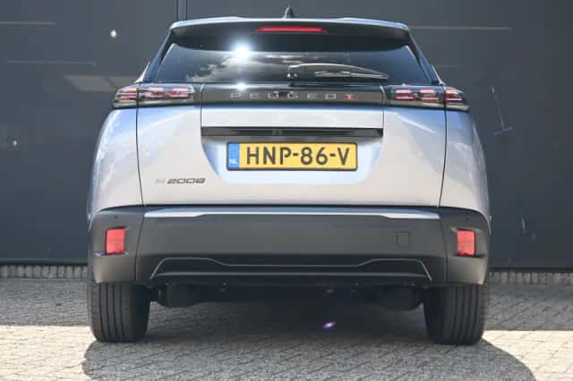 Peugeot e-2008 (2025) thumbnail 5