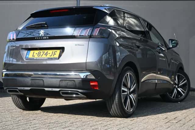 Peugeot 3008 (2021) thumbnail 2