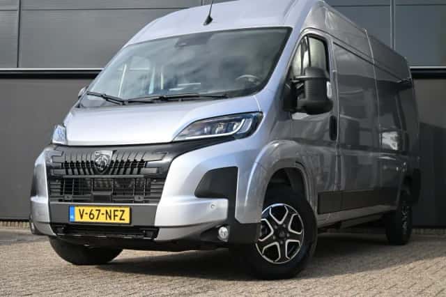 Peugeot E-Boxer (2025) thumbnail 1