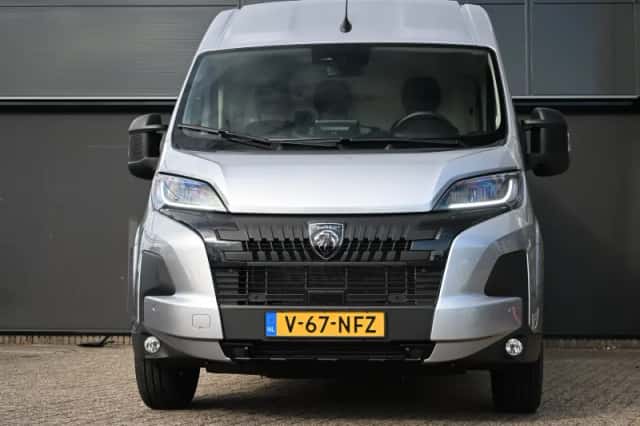 Peugeot E-Boxer (2025) thumbnail 3