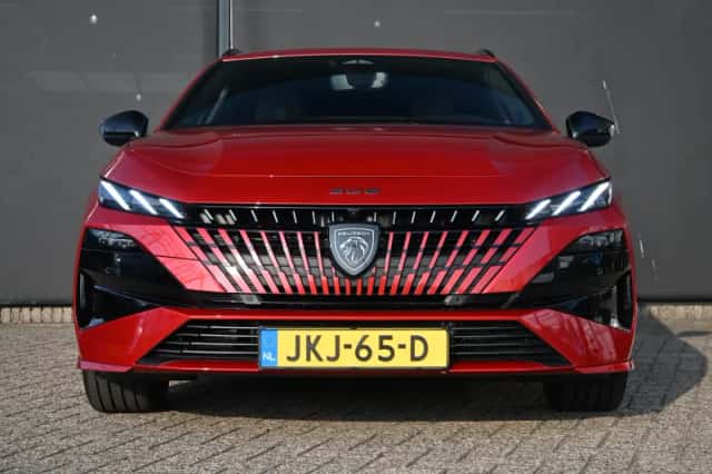 Peugeot 308 (2025) thumbnail 2