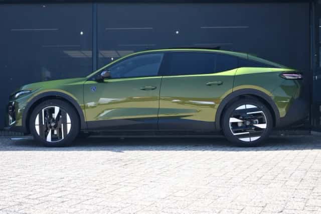 Peugeot 408 (2026) thumbnail 5