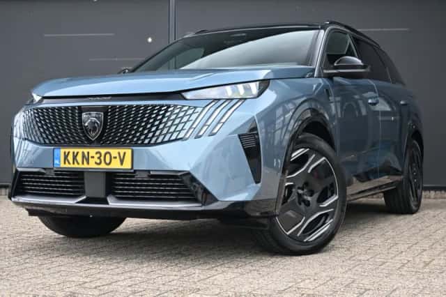 Peugeot E-5008 (2026) thumbnail 1