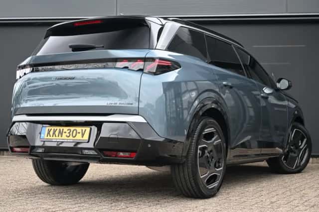 Peugeot E-5008 (2026) thumbnail 3