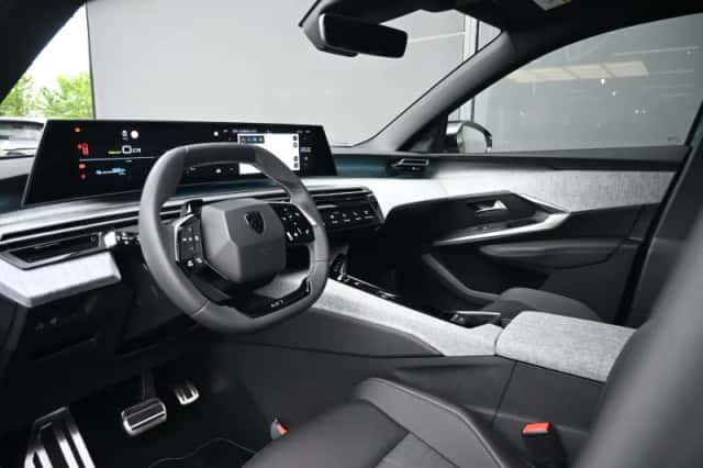 Peugeot E-5008 (2026) thumbnail 6