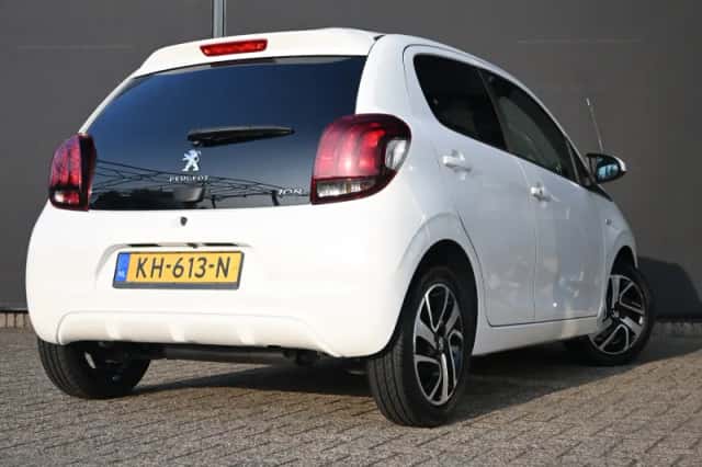 Peugeot 108 (2016) thumbnail 3