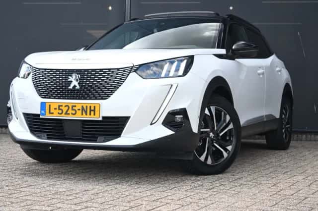 Peugeot e-2008 (2021) thumbnail 1