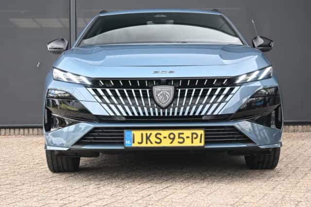Peugeot e-308 (2025) thumbnail 4