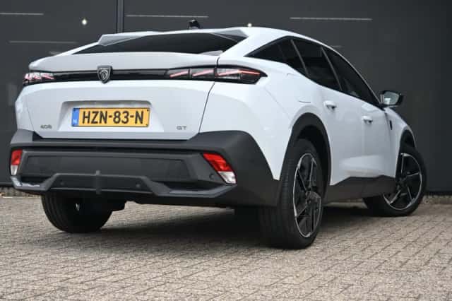Peugeot 408 (2025) thumbnail 2