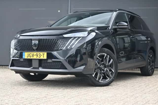 Peugeot 5008 (2025) thumbnail 1