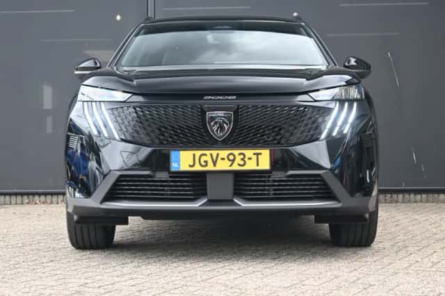 Peugeot 5008 (2025) thumbnail 2