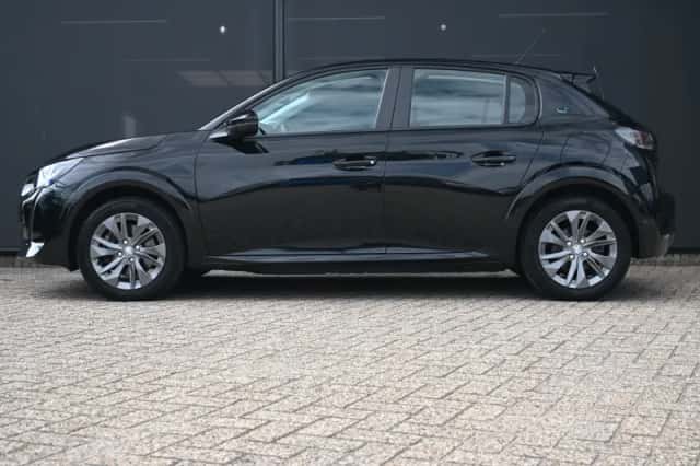 Peugeot e-208 (2021) thumbnail 4
