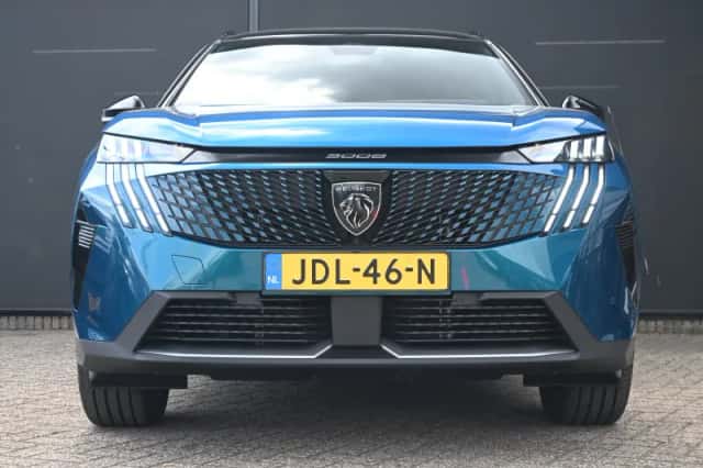Peugeot 5008 (2025) thumbnail 4