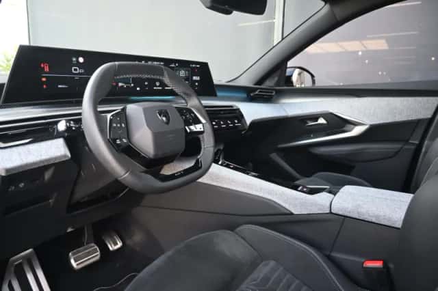 Peugeot 5008 (2025) thumbnail 6