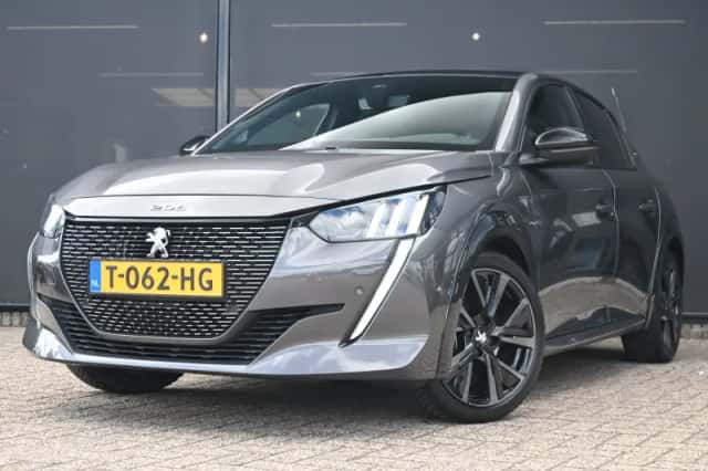 Peugeot 208 (2023) thumbnail 1