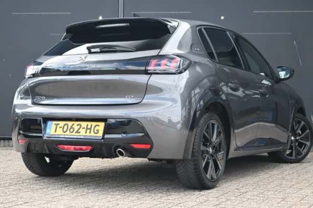 Peugeot 208 (2023) thumbnail 2