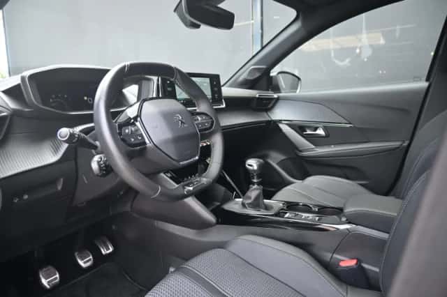 Peugeot 208 (2023) thumbnail 6