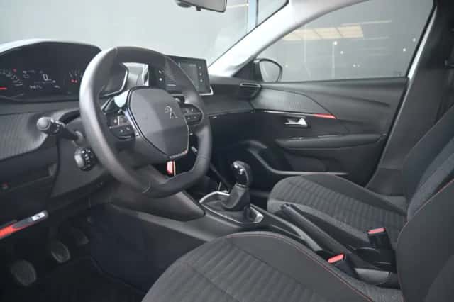 Peugeot 208 (2023) thumbnail 6