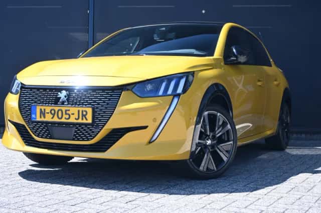 Peugeot 208 (2021) thumbnail 1
