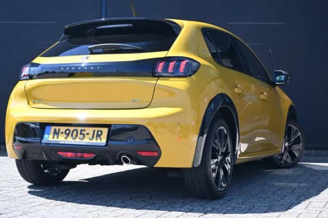 Peugeot 208 (2021) thumbnail 2
