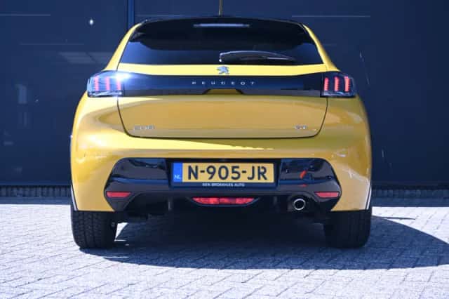 Peugeot 208 (2021) thumbnail 5