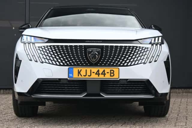 Peugeot e-3008 (2026) thumbnail 4