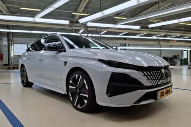 Peugeot 308 (2025) thumbnail 4