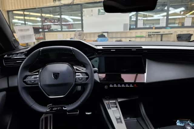 Peugeot 308 (2025) thumbnail 5