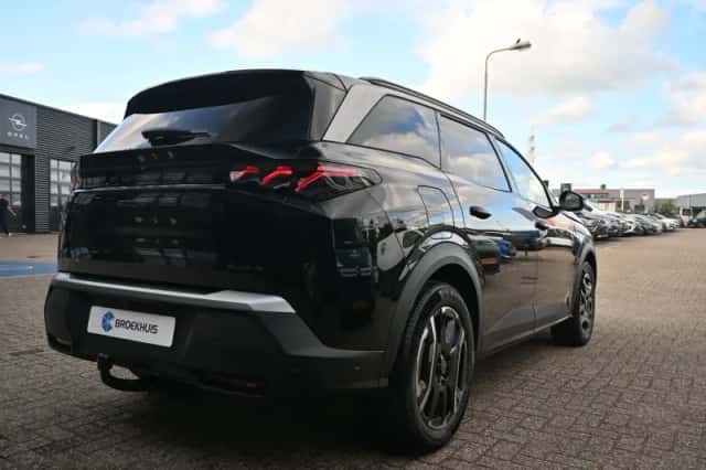 Peugeot 5008 (2026) thumbnail 3