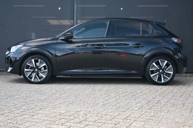 Peugeot e-208 (2021) thumbnail 4