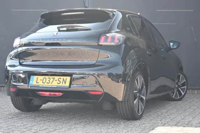 Peugeot e-208 (2021) thumbnail 3