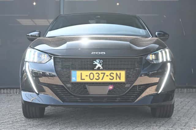 Peugeot e-208 (2021) thumbnail 5