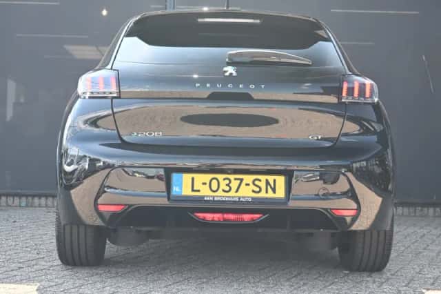 Peugeot e-208 (2021) thumbnail 6