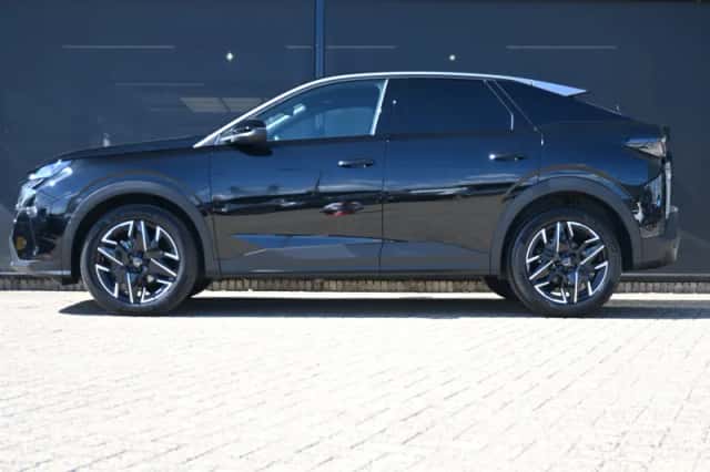 Peugeot 3008 (2025) thumbnail 3