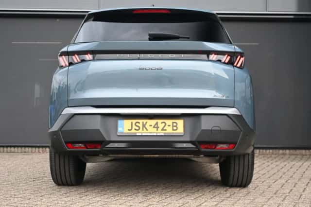 Peugeot 5008 (2025) thumbnail 5