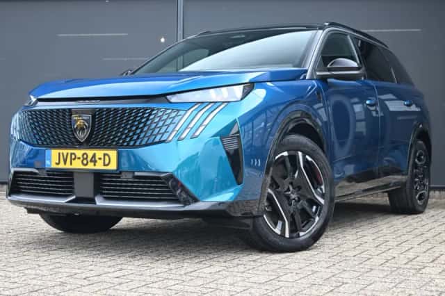 Peugeot E-5008 (2026) thumbnail 1