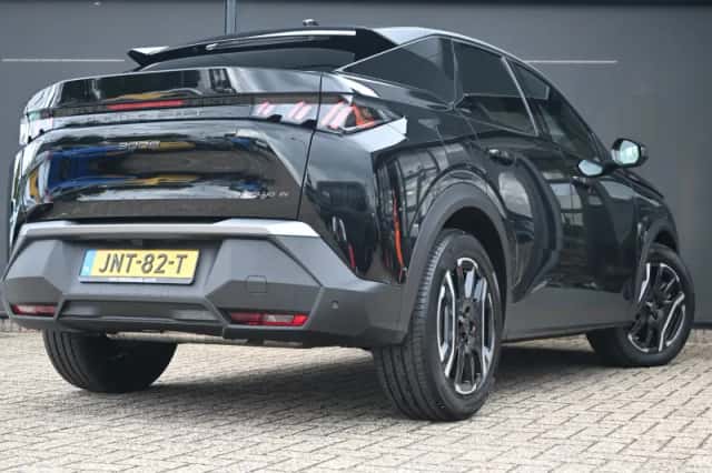 Peugeot 3008 (2025) thumbnail 2
