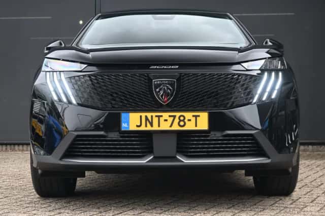 Peugeot 3008 (2025) thumbnail 4