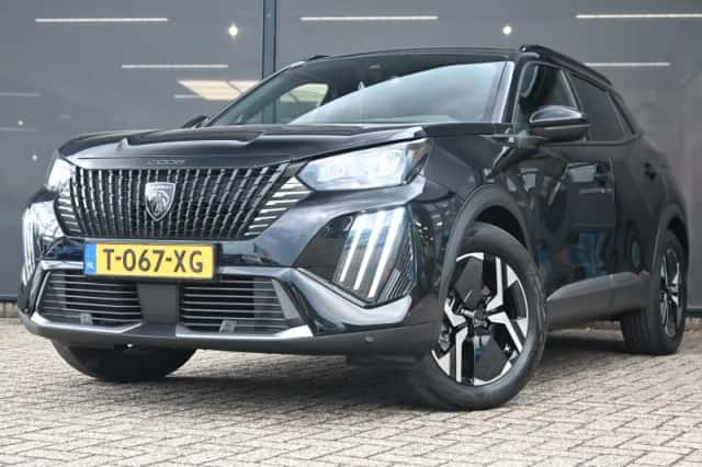 Peugeot e-2008 (2023) thumbnail 1