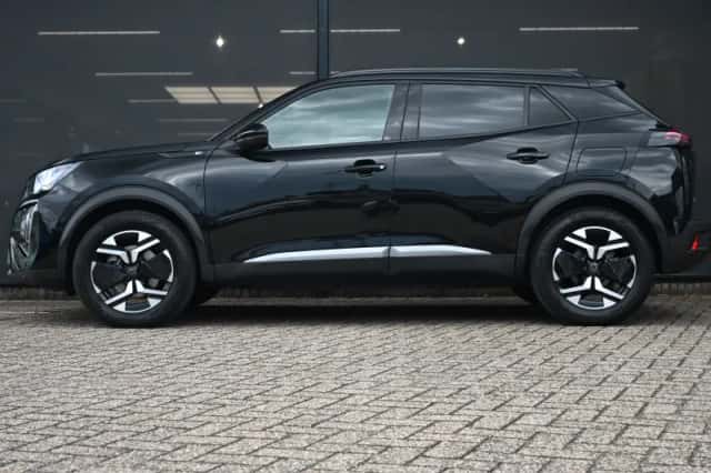 Peugeot e-2008 (2023) thumbnail 4