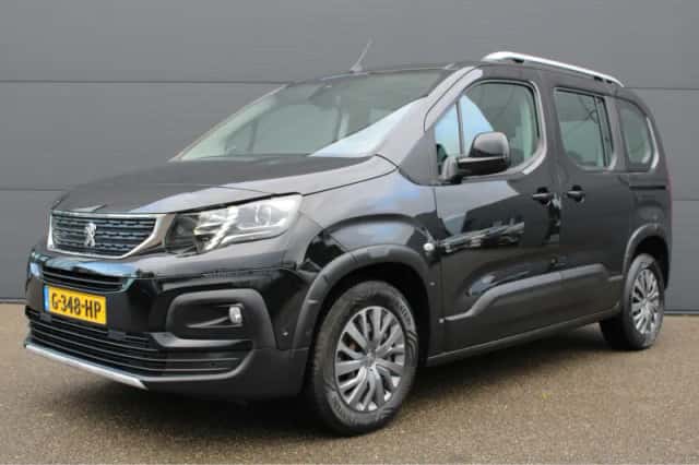 Peugeot Rifter (2019) thumbnail 1