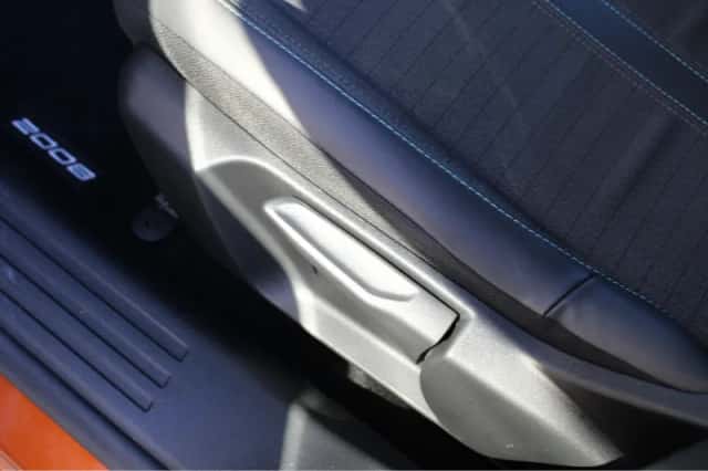 Peugeot 2008 (2021) thumbnail 14