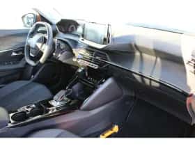 Peugeot 2008 (2021) thumbnail 3