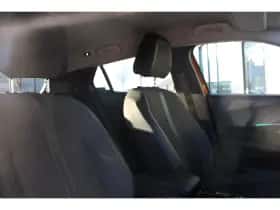 Peugeot 2008 (2021) thumbnail 4