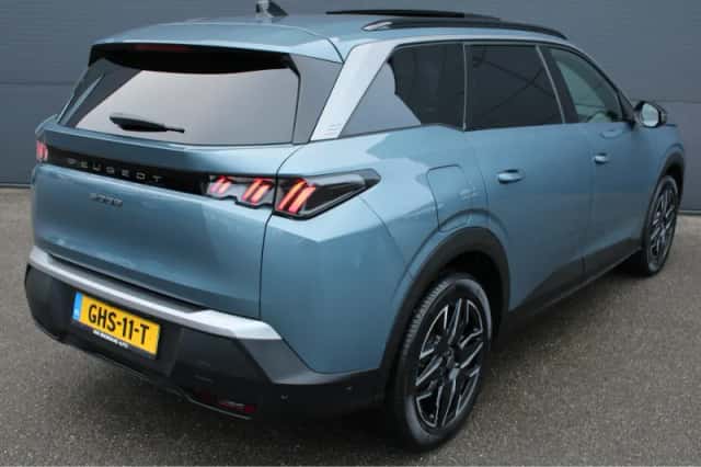 Peugeot 5008 (2024) thumbnail 11