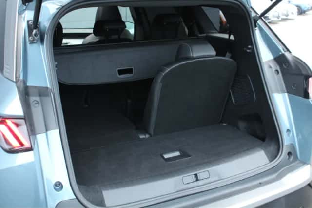 Peugeot 5008 (2024) thumbnail 12