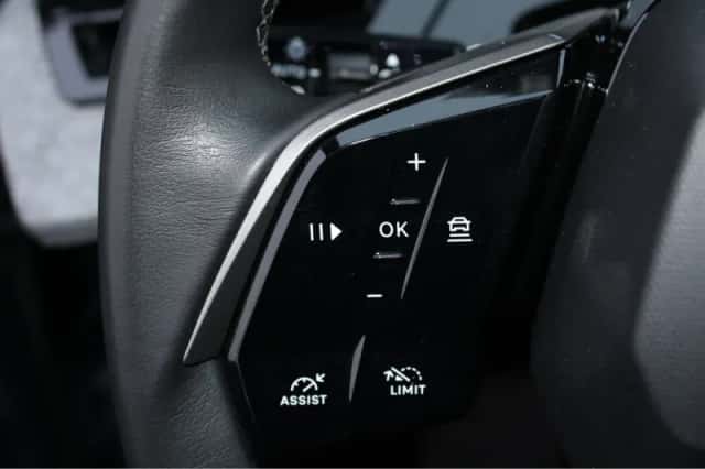Peugeot 5008 (2024) thumbnail 25