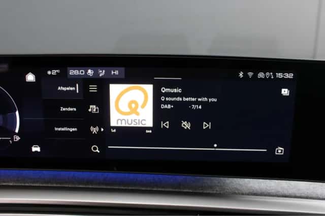 Peugeot 5008 (2024) thumbnail 31