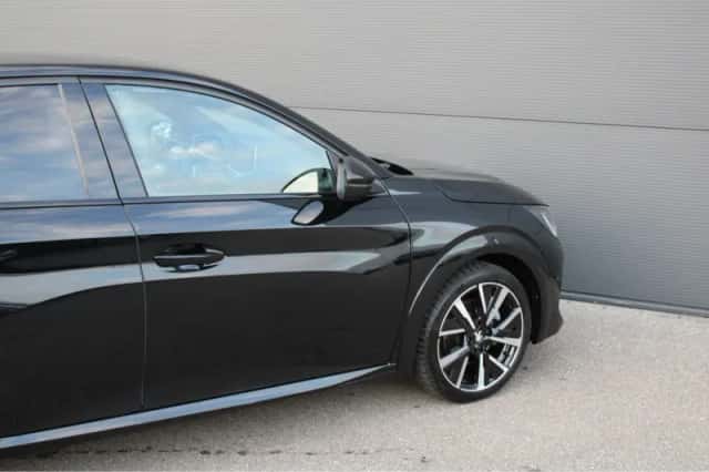 Peugeot 208 (2021) thumbnail 11